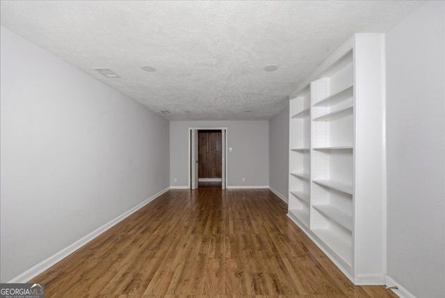 3189 Aspen Circle, Snellville, GA 30078