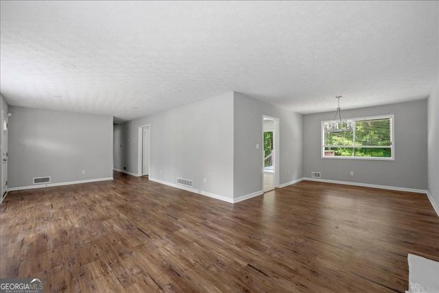 3189 Aspen Circle, Snellville, GA 30078