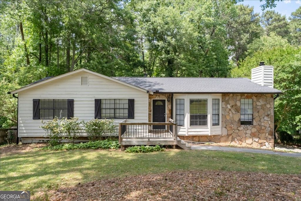 3189 Aspen Circle, Snellville, GA 30078