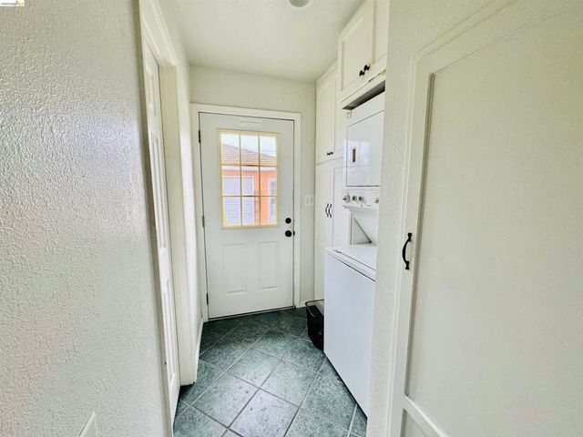 40 40 E Harper St, Stockton, CA 95204