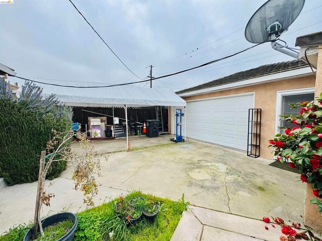 40 40 E Harper St, Stockton, CA 95204