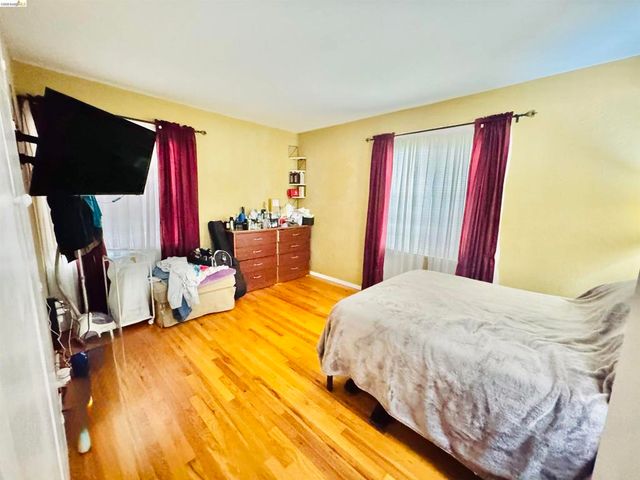 40 40 E Harper St, Stockton, CA 95204