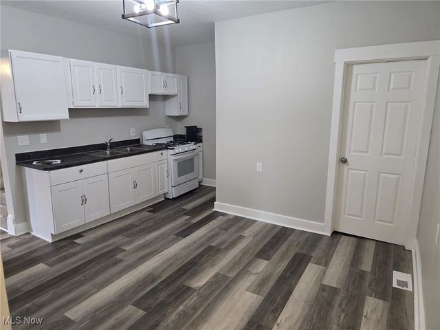 2437 E 84 Street, Cleveland, OH 44104