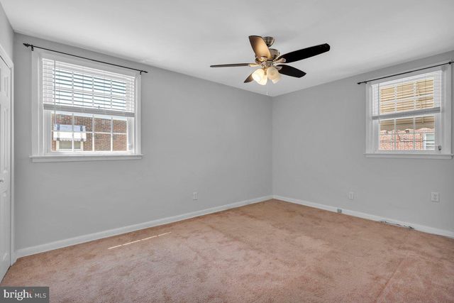 8104 LEXINGTON AVE, Philadelphia, PA 19152
