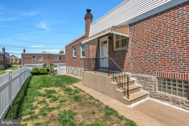8104 LEXINGTON AVE, Philadelphia, PA 19152