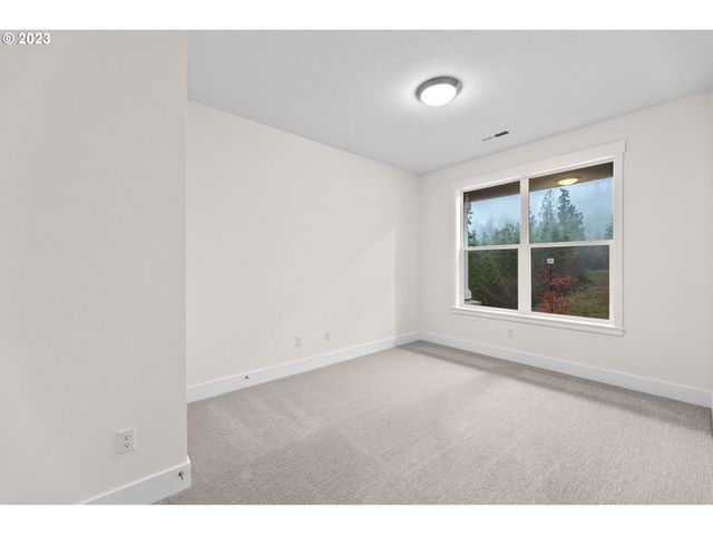 5596 N 93RD Ave LT204, Camas, WA 98607
