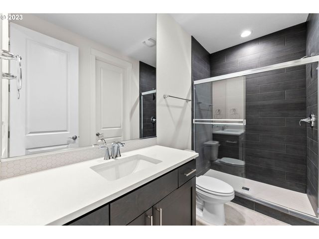 5596 N 93RD Ave LT204, Camas, WA 98607