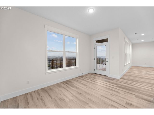 5596 N 93RD Ave LT204, Camas, WA 98607
