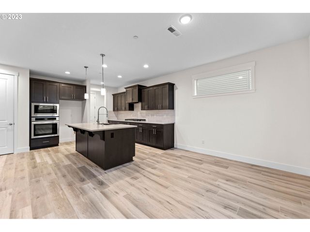 5596 N 93RD Ave LT204, Camas, WA 98607