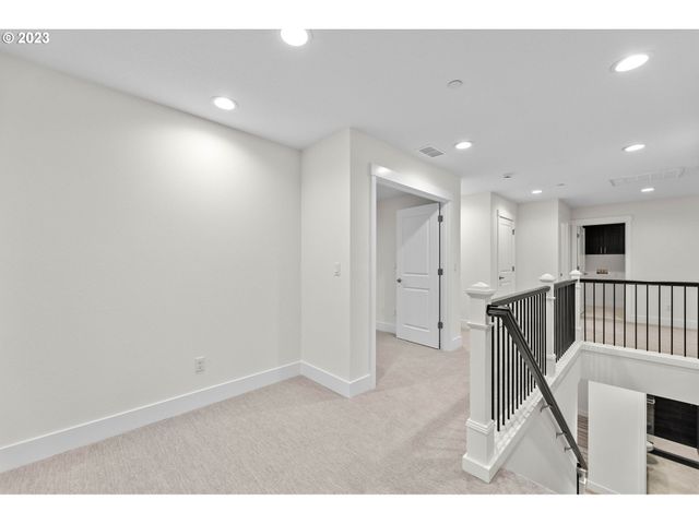 5596 N 93RD Ave LT204, Camas, WA 98607