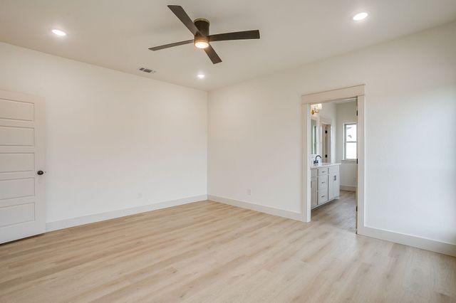 320 Rita Ridge Court, Millsap, TX 76066