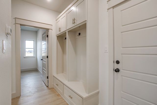 320 Rita Ridge Court, Millsap, TX 76066