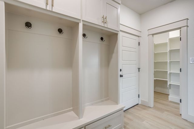 320 Rita Ridge Court, Millsap, TX 76066