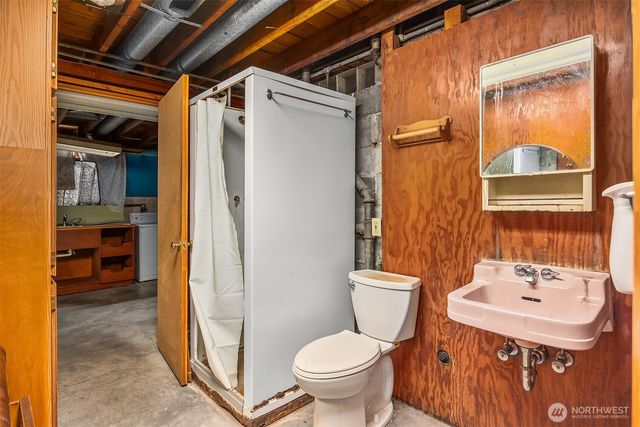 941 N 103rd Street, Seattle, WA 98133