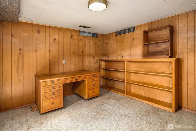 941 N 103rd Street, Seattle, WA 98133