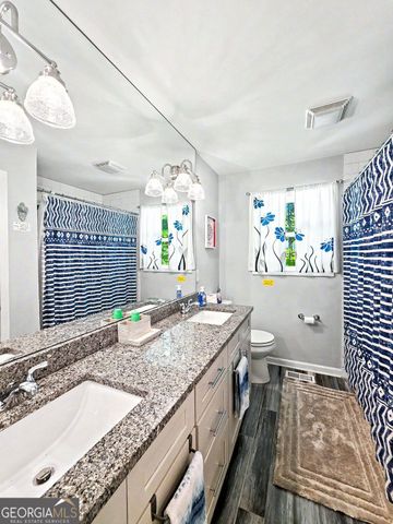935 Pine Circle, Woodstock, GA 30189