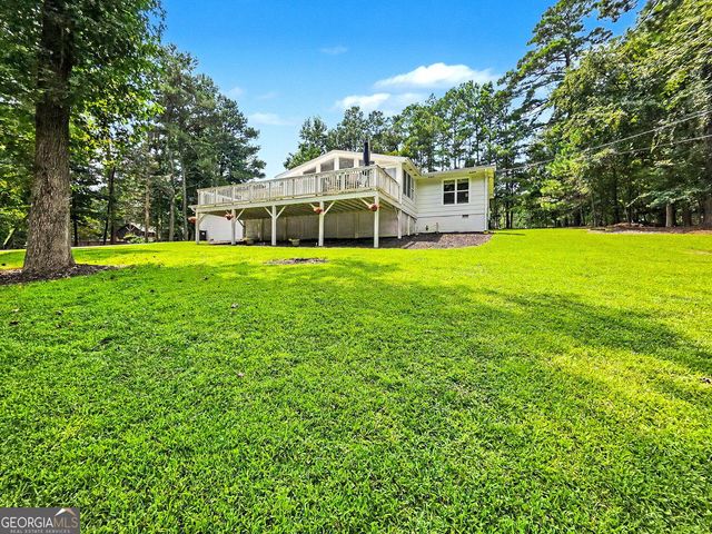 935 Pine Circle, Woodstock, GA 30189