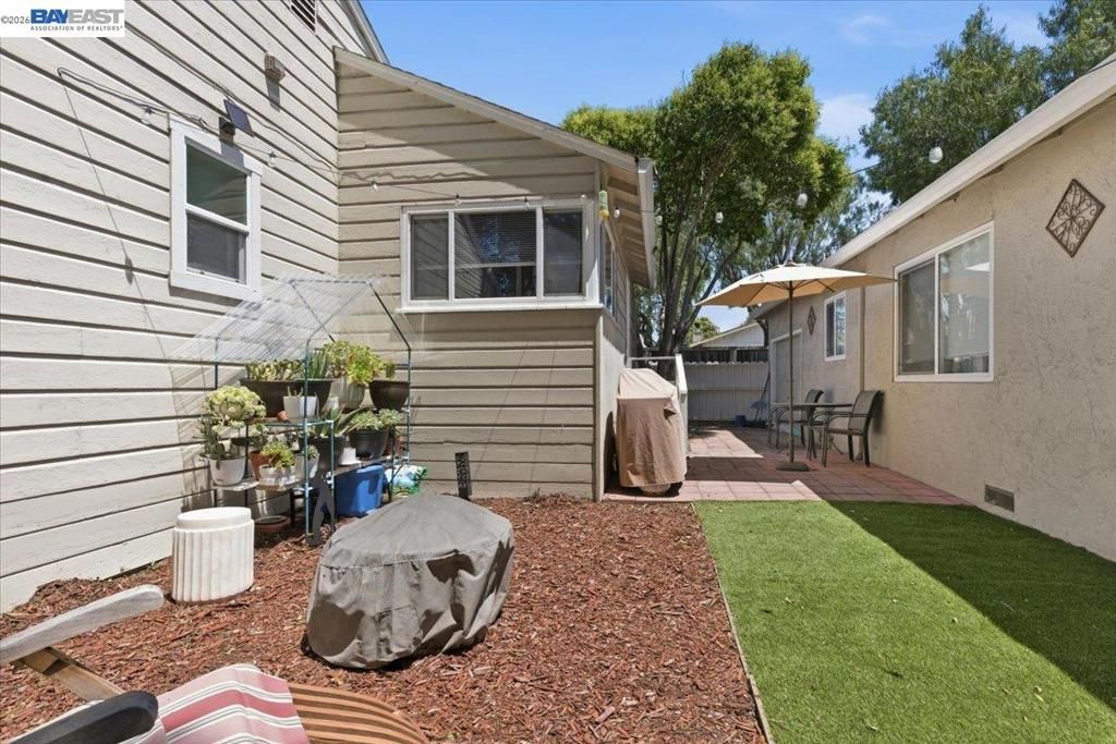 Image 45 of property listing at 882 W Tennyson Rd, Hayward, CA 94544