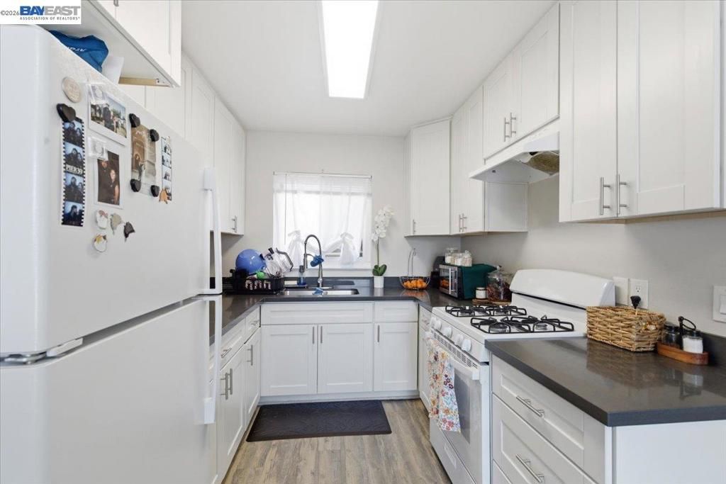 Image 46 of property listing at 882 W Tennyson Rd, Hayward, CA 94544
