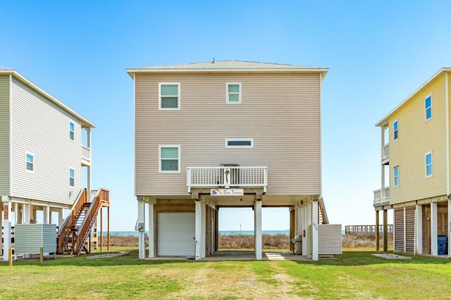 2938 Bluewater Highway, Surfside Beach, TX 77541