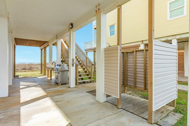 2938 Bluewater Highway, Surfside Beach, TX 77541