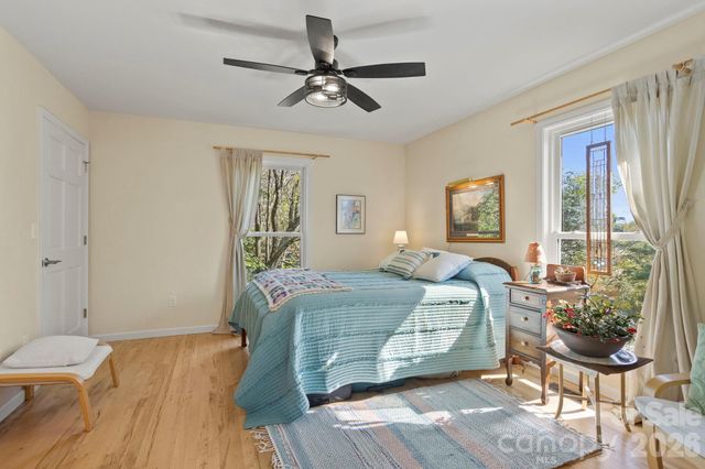 367 Crescent Street, Saluda, NC 28773