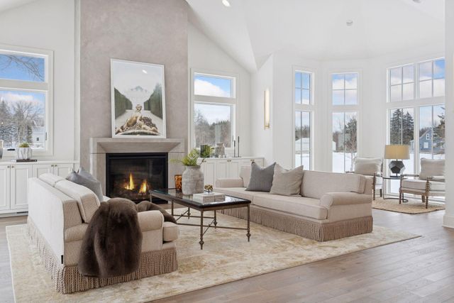 285 North Shore Dr, Minnetrista, MN 55364