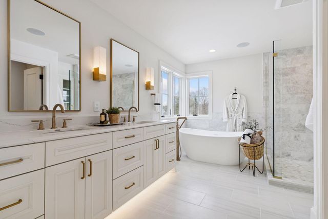 285 North Shore Dr, Minnetrista, MN 55364