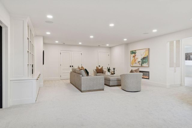 285 North Shore Dr, Minnetrista, MN 55364