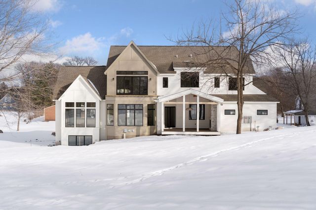 285 North Shore Dr, Minnetrista, MN 55364