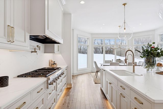 285 North Shore Dr, Minnetrista, MN 55364