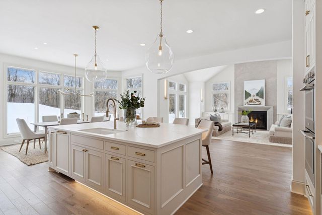 285 North Shore Dr, Minnetrista, MN 55364