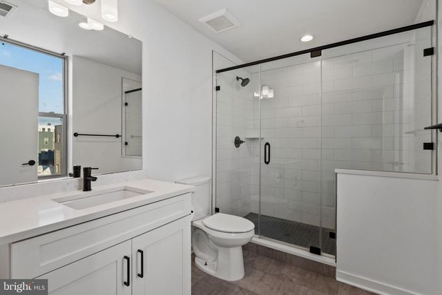 3200 PARKVIEW WALK, Philadelphia, PA 19125