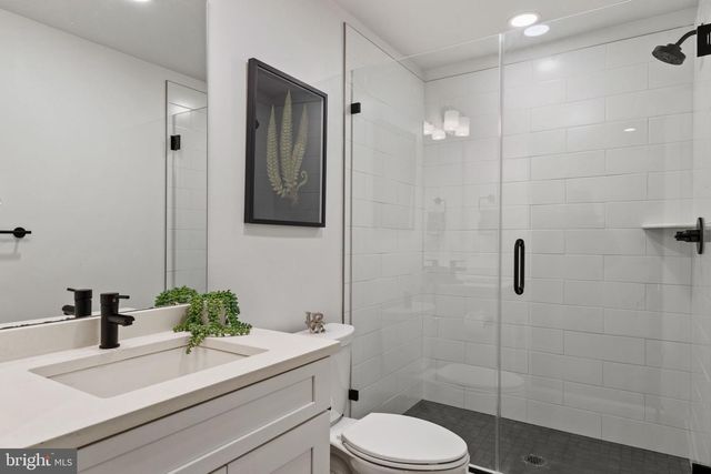 3200 PARKVIEW WALK, Philadelphia, PA 19125