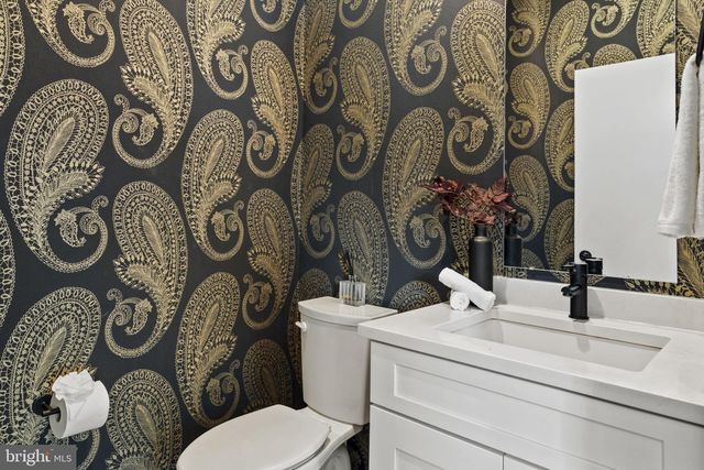 3200 PARKVIEW WALK, Philadelphia, PA 19125