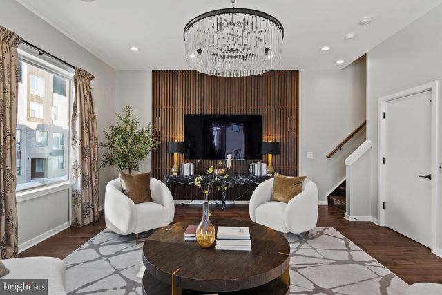 3200 PARKVIEW WALK, Philadelphia, PA 19125