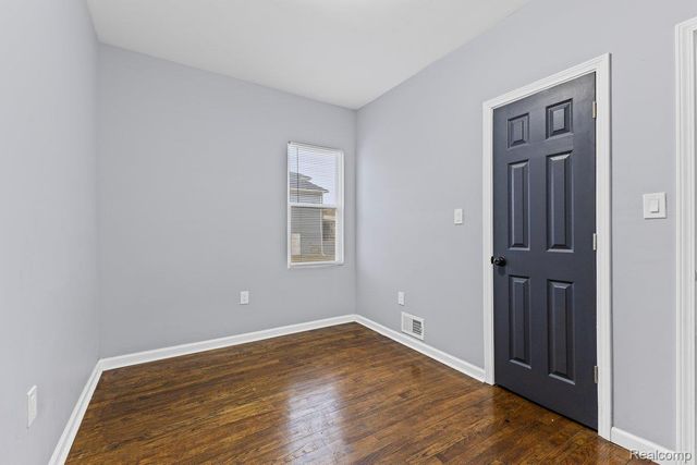 3450 Edison Street, Detroit, MI 48206