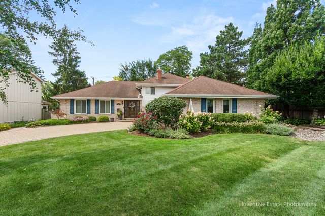 286 Stonegate Road, Clarendon Hills, IL 60514