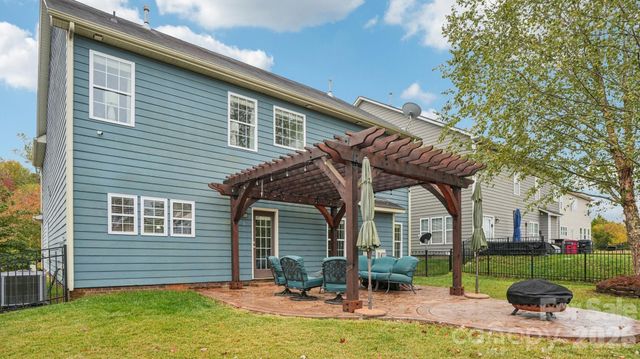 17319 Silas Place Drive, Davidson, NC 28036
