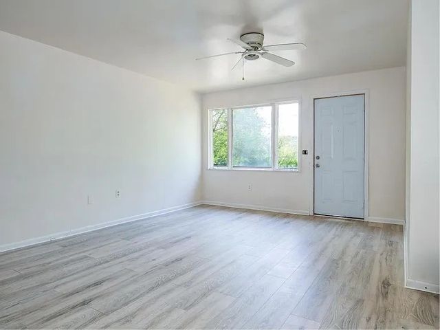 208-210 1st Ave, Aliquippa, PA 15001