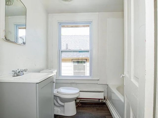 208-210 1st Ave, Aliquippa, PA 15001