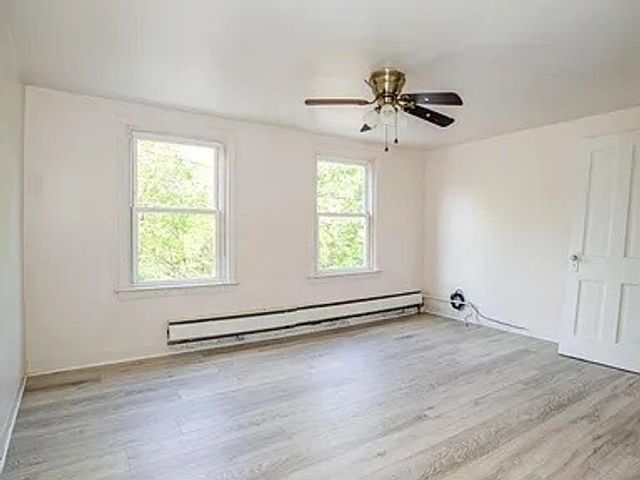 208-210 1st Ave, Aliquippa, PA 15001