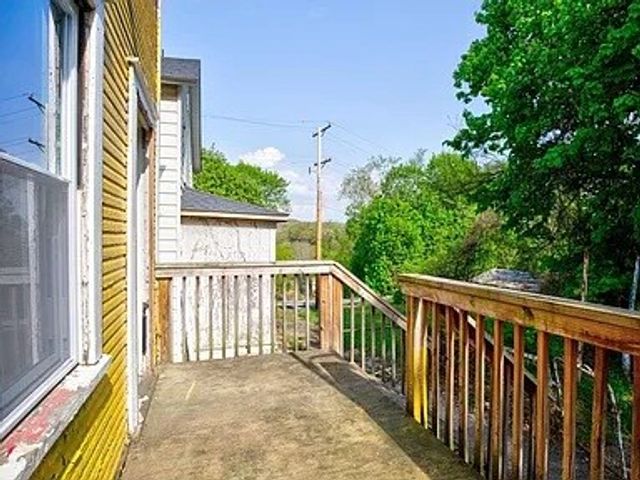 208-210 1st Ave, Aliquippa, PA 15001