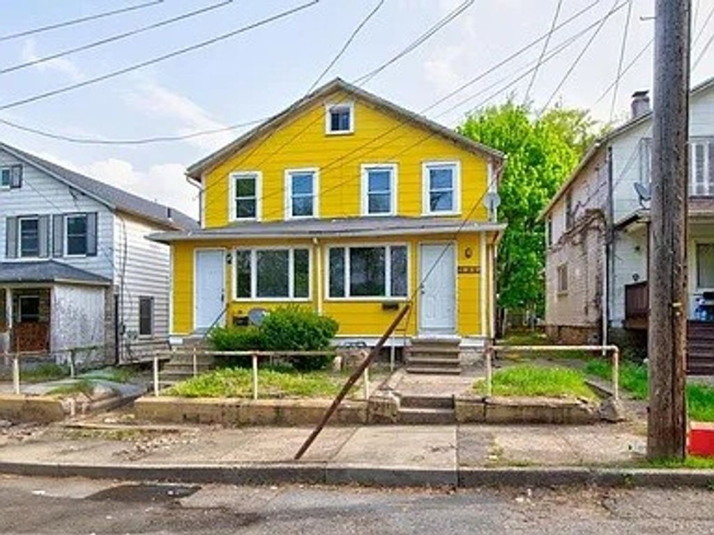 208-210 1st Ave, Aliquippa, PA 15001