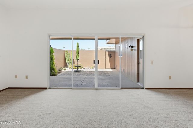 13849 N THUNDERBIRD Boulevard, Sun City, AZ 85351