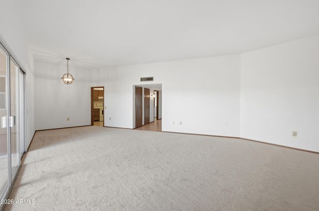 13849 N THUNDERBIRD Boulevard, Sun City, AZ 85351