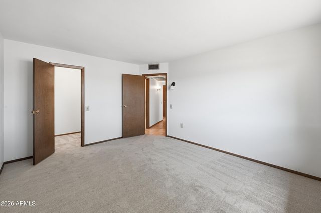 13849 N THUNDERBIRD Boulevard, Sun City, AZ 85351