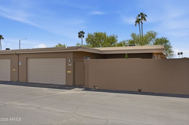 13849 N THUNDERBIRD Boulevard, Sun City, AZ 85351
