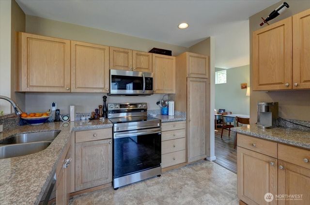 6109 Perry Avenue SE, Auburn, WA 98092