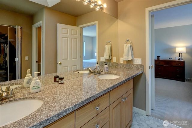 6109 Perry Avenue SE, Auburn, WA 98092